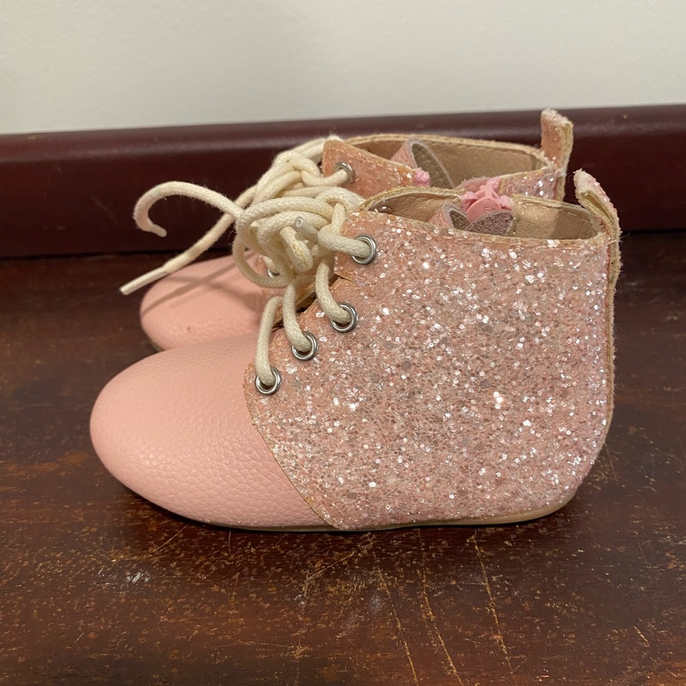 Little Toe Co.Pink Kids Glitter Toddler’s Ankle Booties.